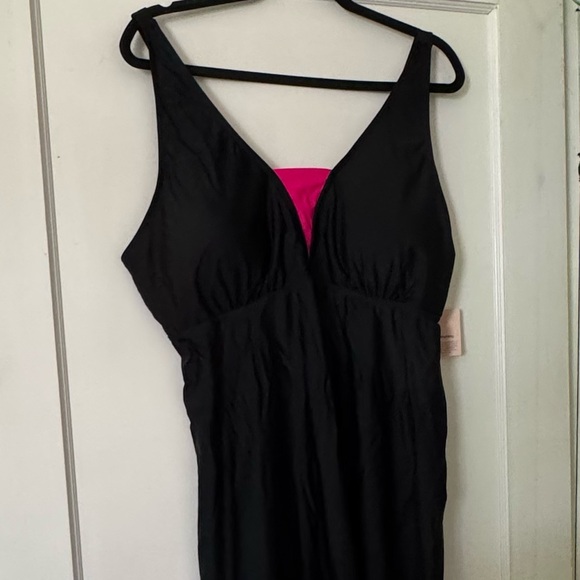 BloomChic 2 piece Swimsuit - Picture 1 of 6